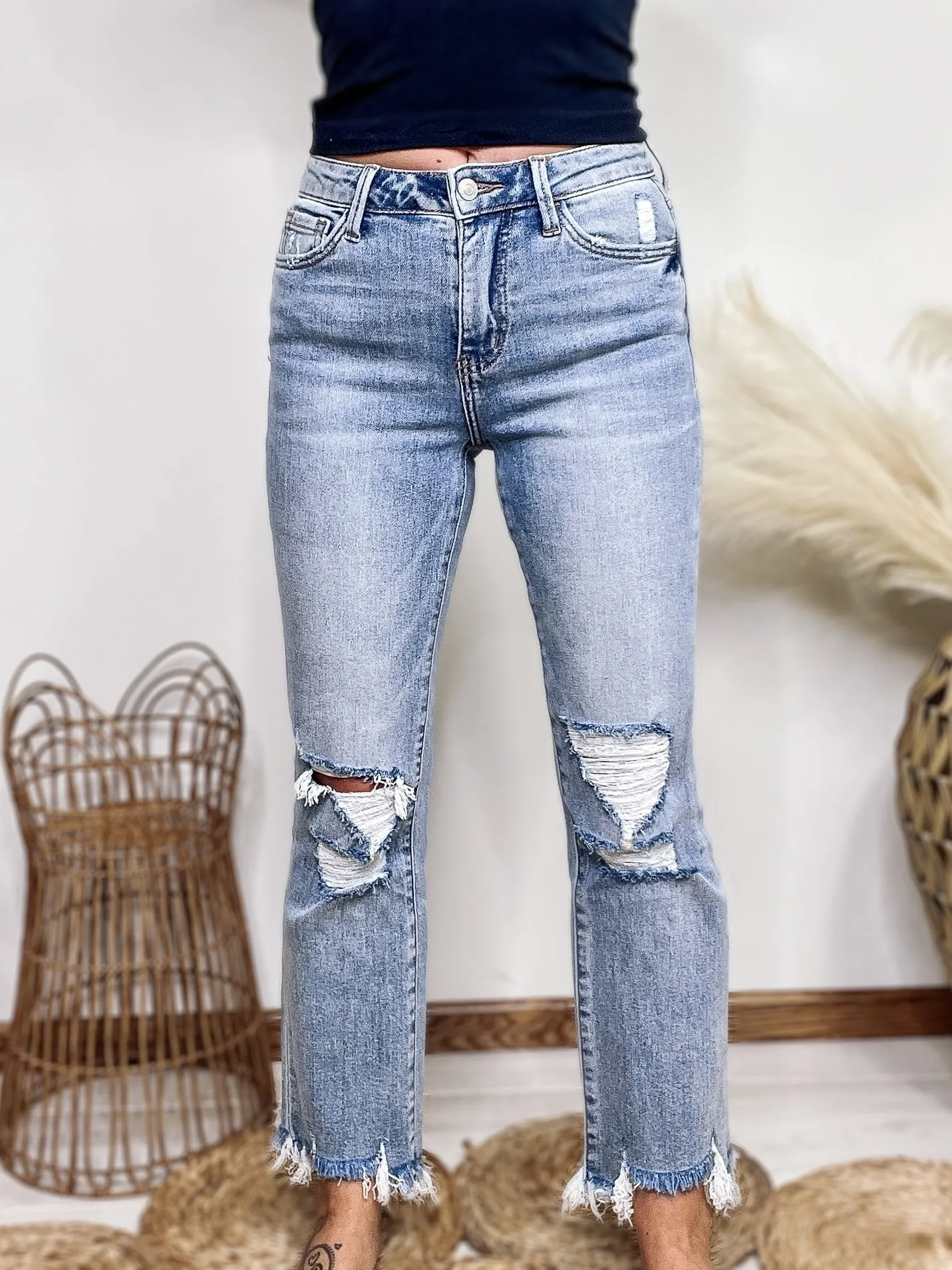 Cropped Flare Comfort Stretch Distressed Jeans