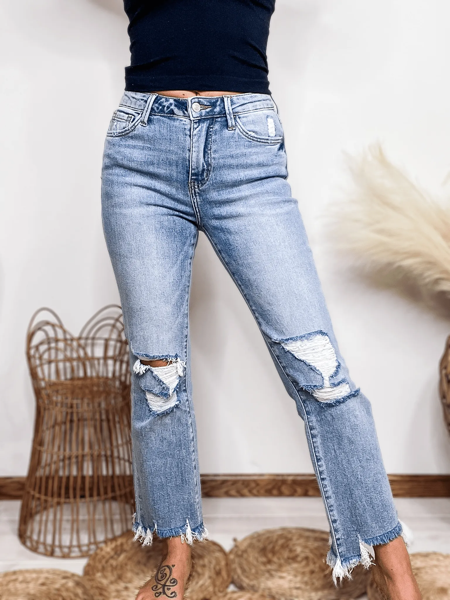 Cropped Flare Comfort Stretch Distressed Jeans