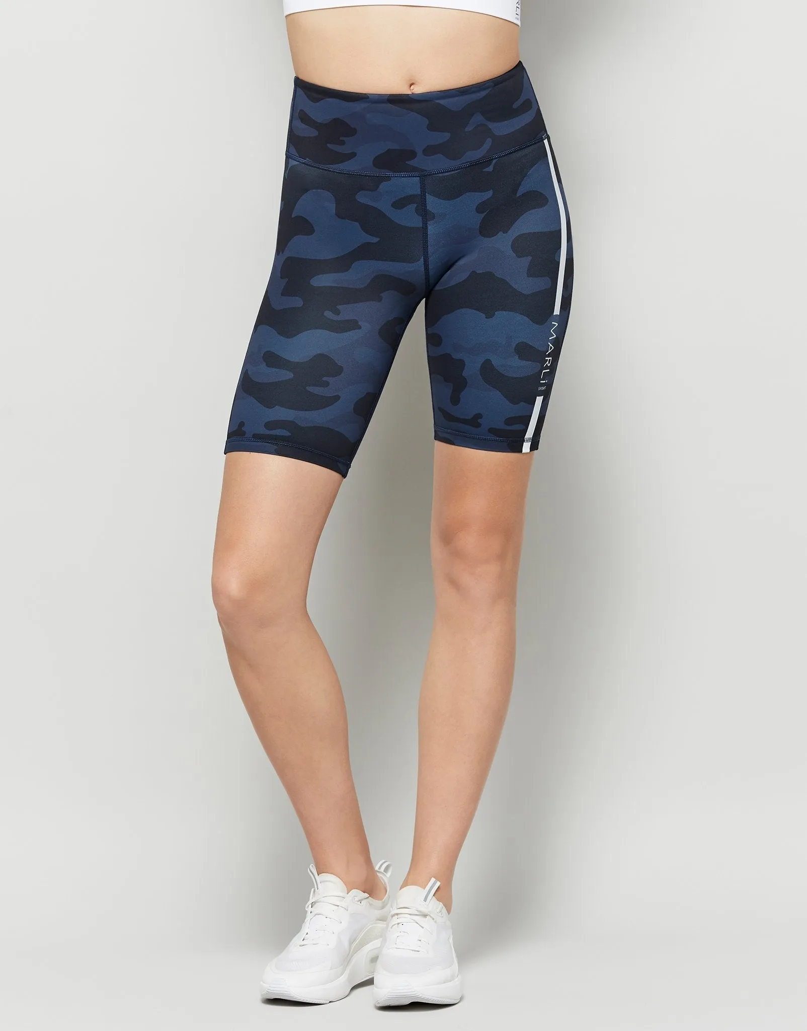Pia - Camo