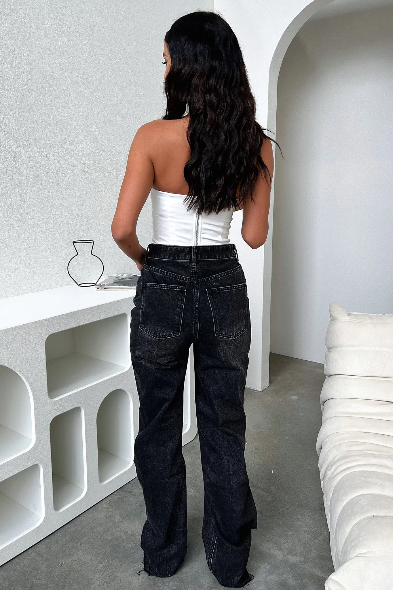 Varski Semi-Wide Leg Jeans - Black Denim